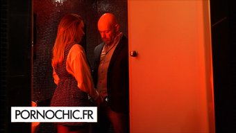 Bdsm Kölesi Tuvalette Hızlı Bir Oral Zevk Veriyor
