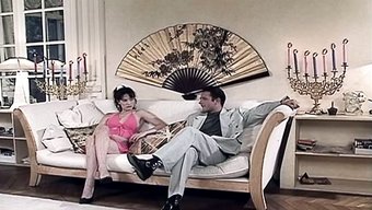 Debora'Nın Retro Erotikadaki Zamansız Tutkusu