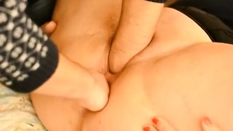Tombul Orta Yaşlı Bulgar Kadın Çift Penetrasyon Yaşıyor