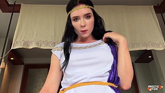 Hercules, Kız Kardeşi Afrodit Ile Misyoner Pozisyonunda Seks Yapar Ve Bu Da Oral Sperme Yol Açar.