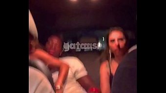 Karımı Sikmek, Zenci Bir Yabancıyla Cuckold Aşağılanmasına Dönüştü.