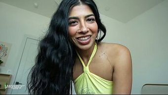 Kocaman Götlü Hatun Sevgilisine Cevap Veriyor Ve Sik Üstünde Deli Gibi Gidip Geliyor.