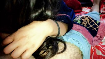18 Yaşındaki Pakistanlı Bhabhi, Sert Sikiş Ve Pis Konuşmalardan Zevk Alıyor