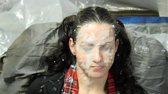 Amatör Grup, Ev Yapımı Bukkake Derlemesiyle Kirli Eğlenceler Yaşıyor.